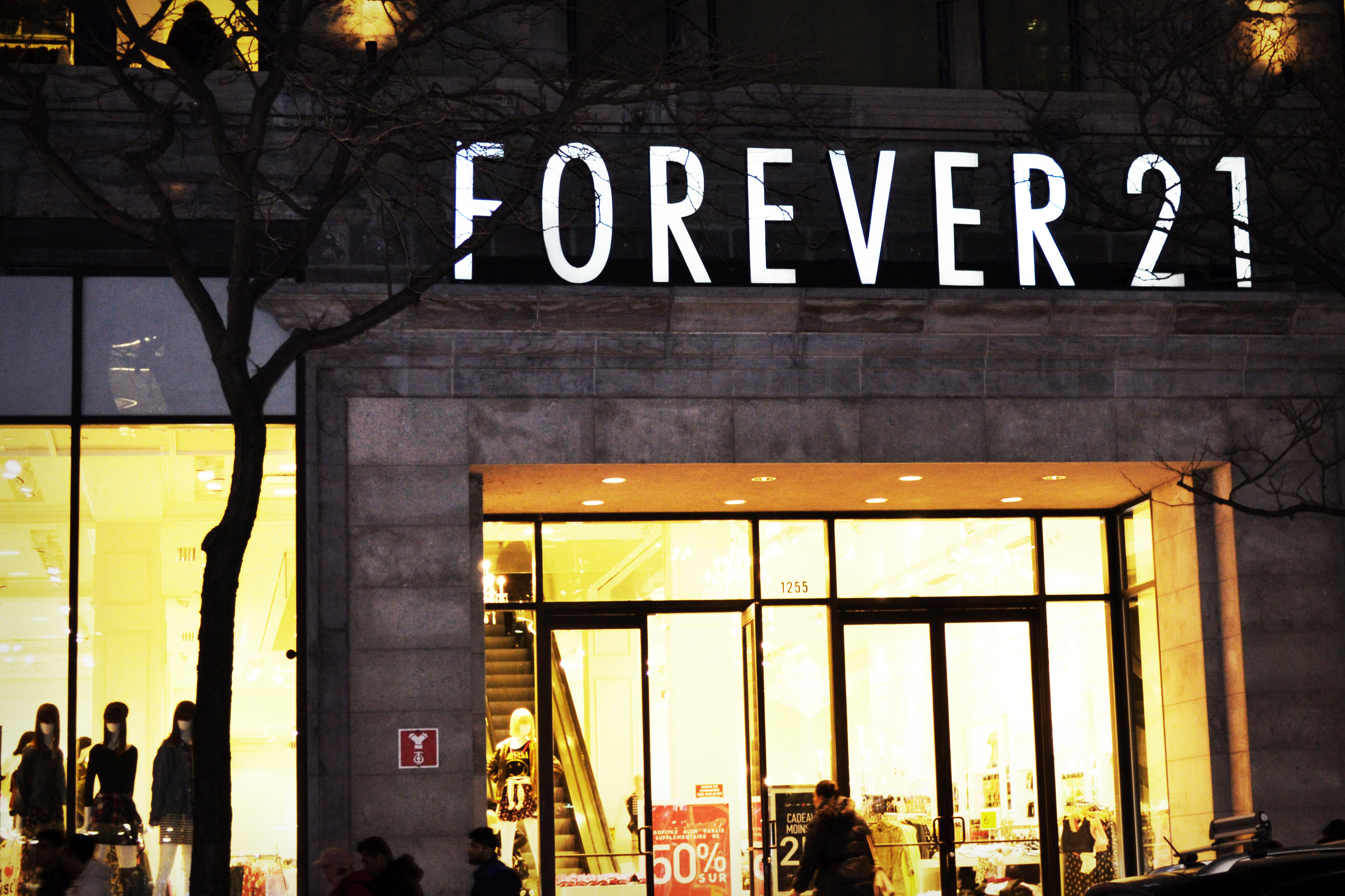 21 Stores Like Forever 21 for Affordable & Fashionable Clothing