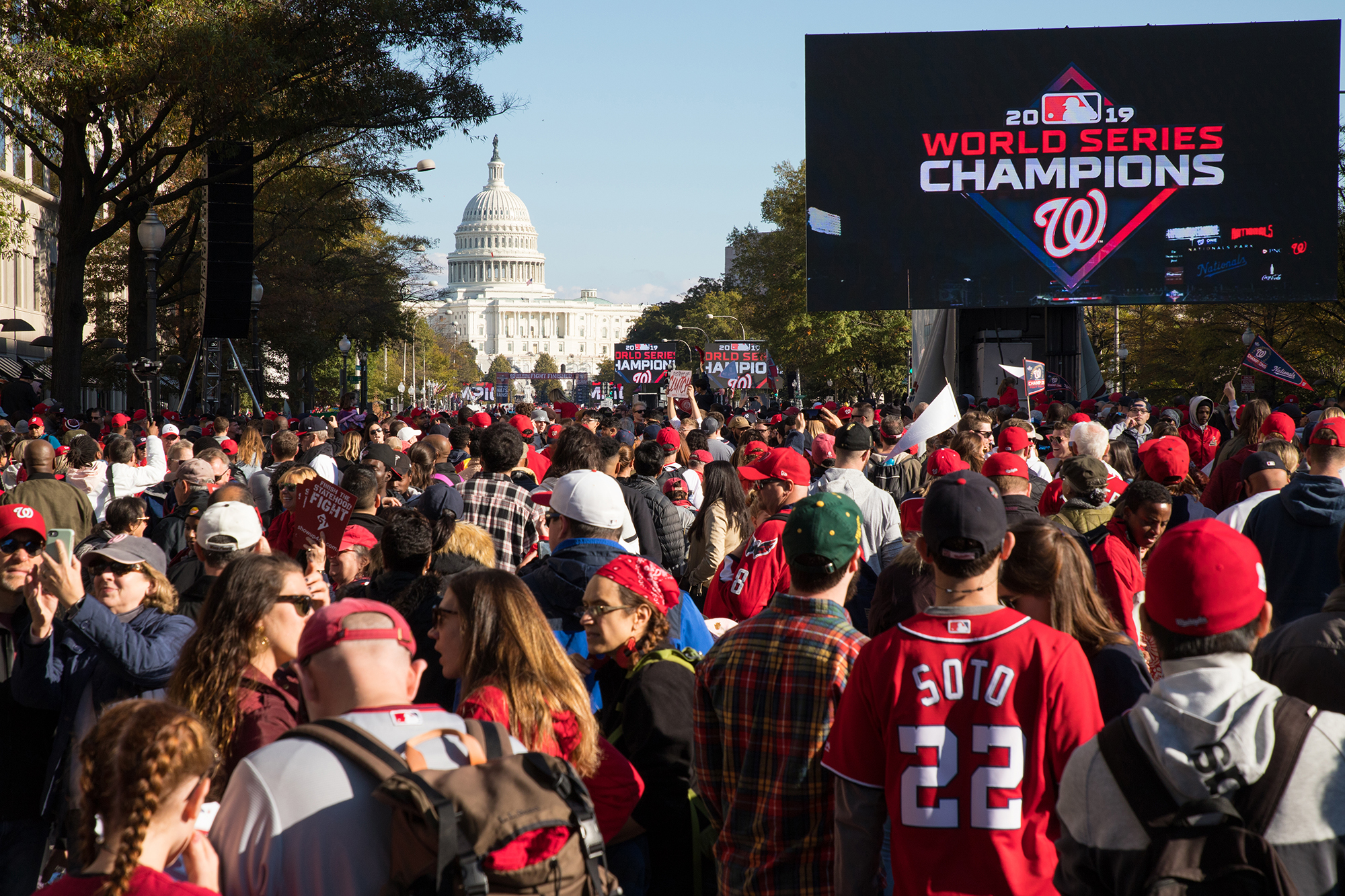 Photo essay: Thousands of Nationals fans flock to D.C. to celebrate first World  Series win - The Diamondback