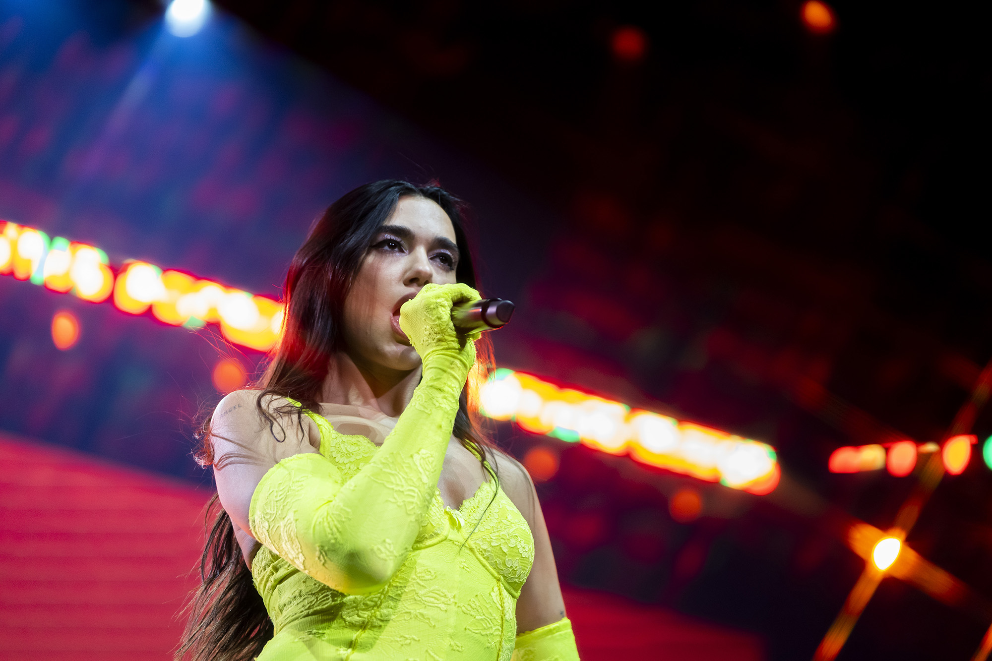 Blackpink Prudential Center Concert: Dua Lipa Performs and More Highlights  – The Hollywood Reporter