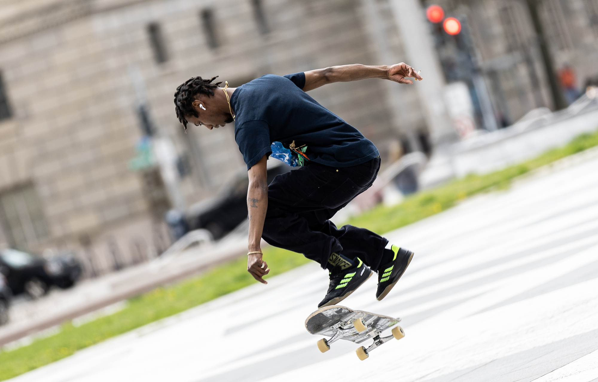 Lyon 25, on camera it doesn't do justice how high/ far this is. :  r/skateboarding