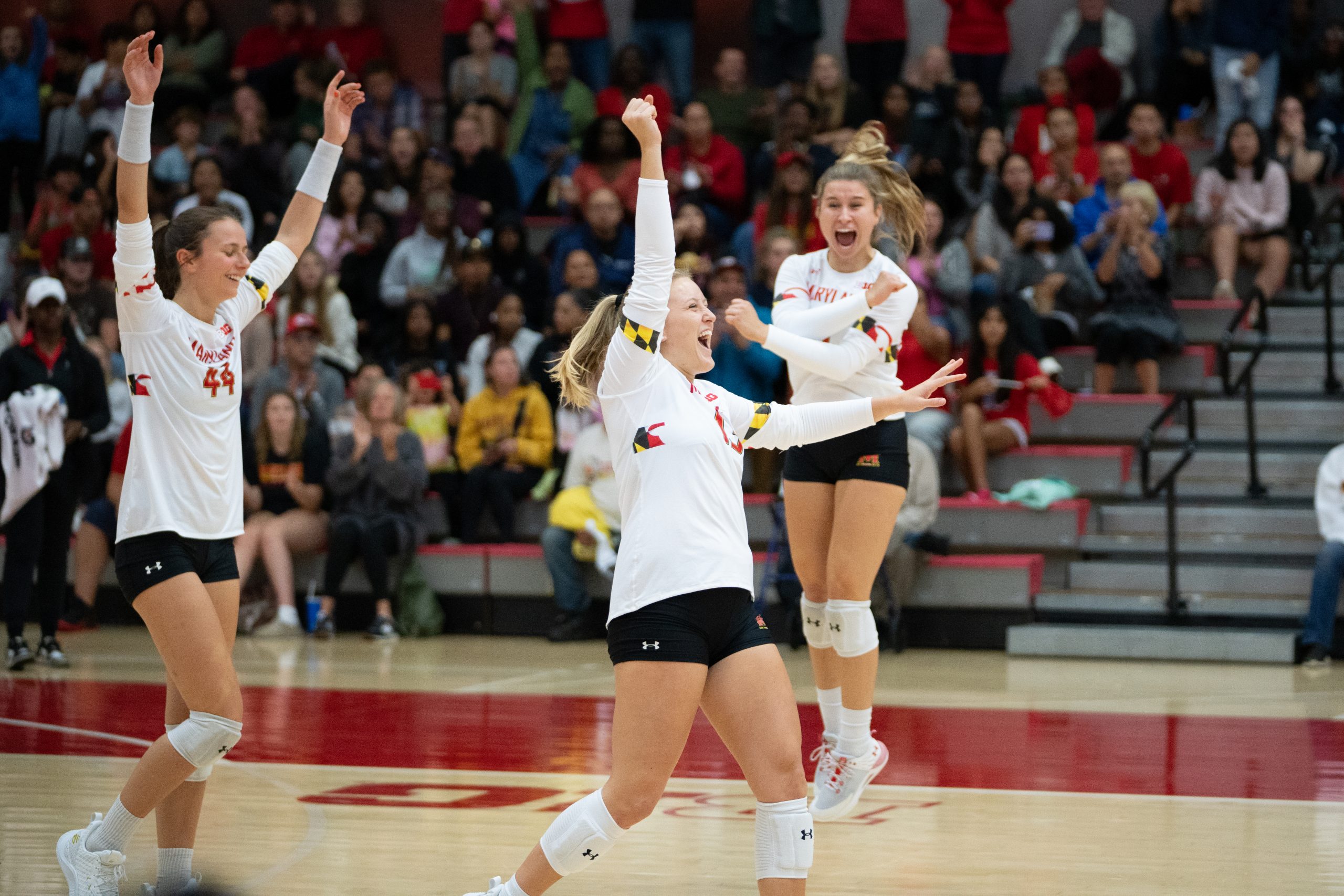Maryland volleyball gets first Big Ten win in 30 sweep of Michigan