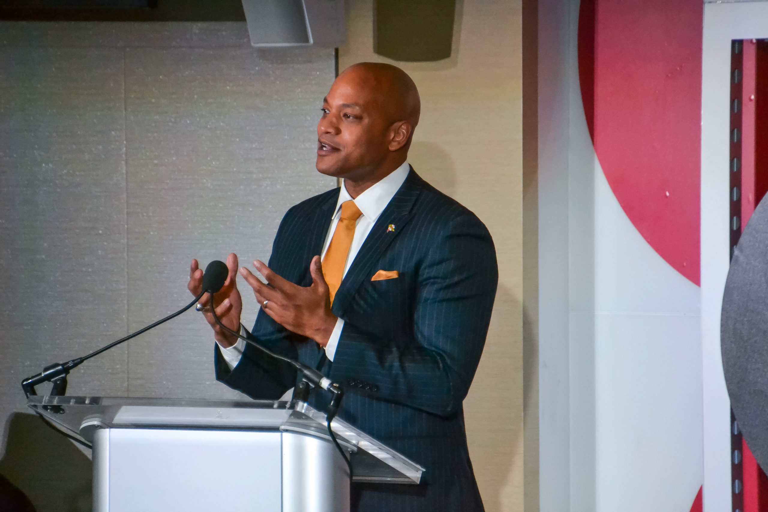 Gov. Wes Moore announces partnership with 2 AI firms to help streamline Maryland agencies